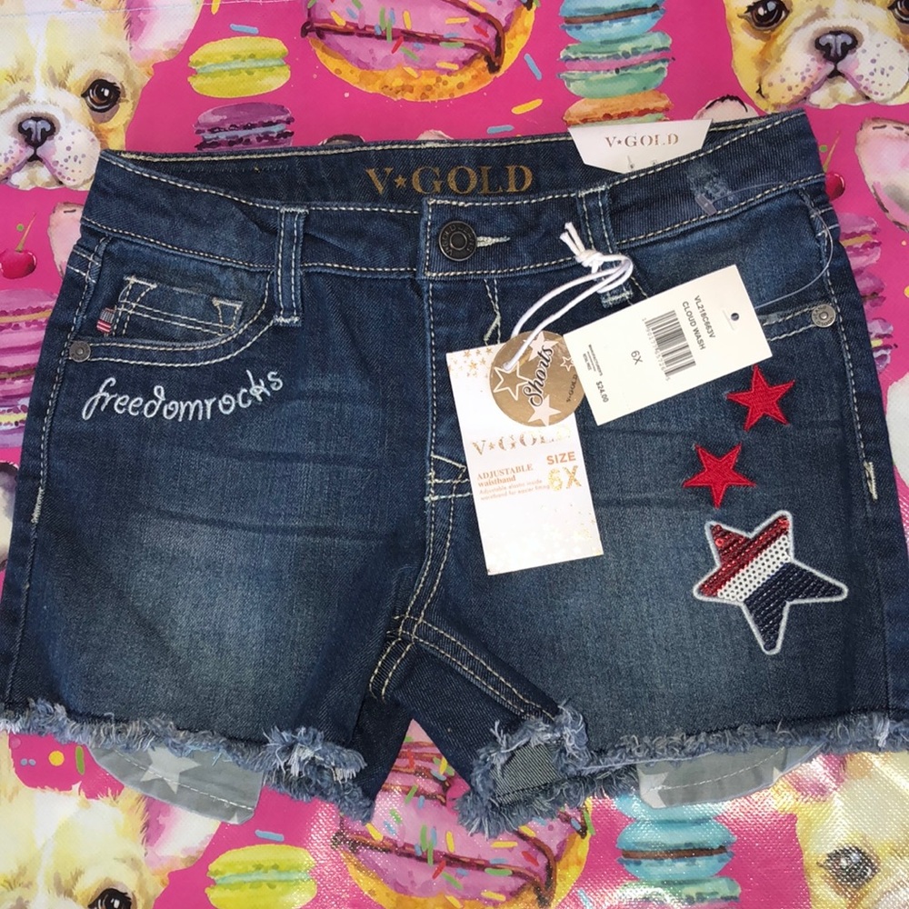 - V🌟GOLD “freedom rocks” Jean SHORTS